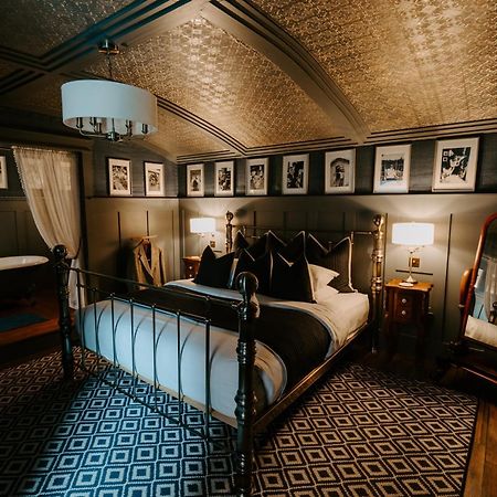 Sheddington Manor - 2 Bedroom Guest House & Cinema Belfast Exteriör bild