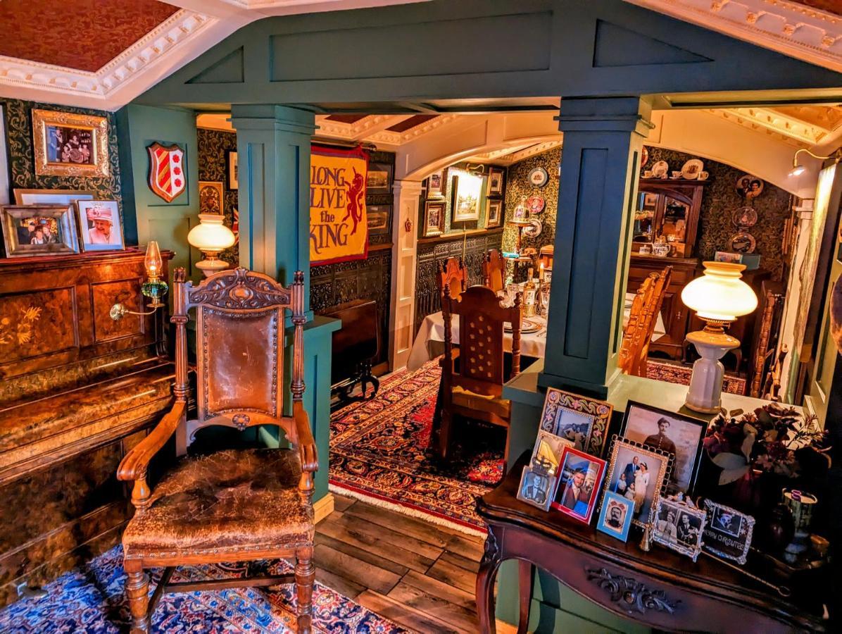 Sheddington Manor - 2 Bedroom Guest House & Cinema Belfast Exteriör bild