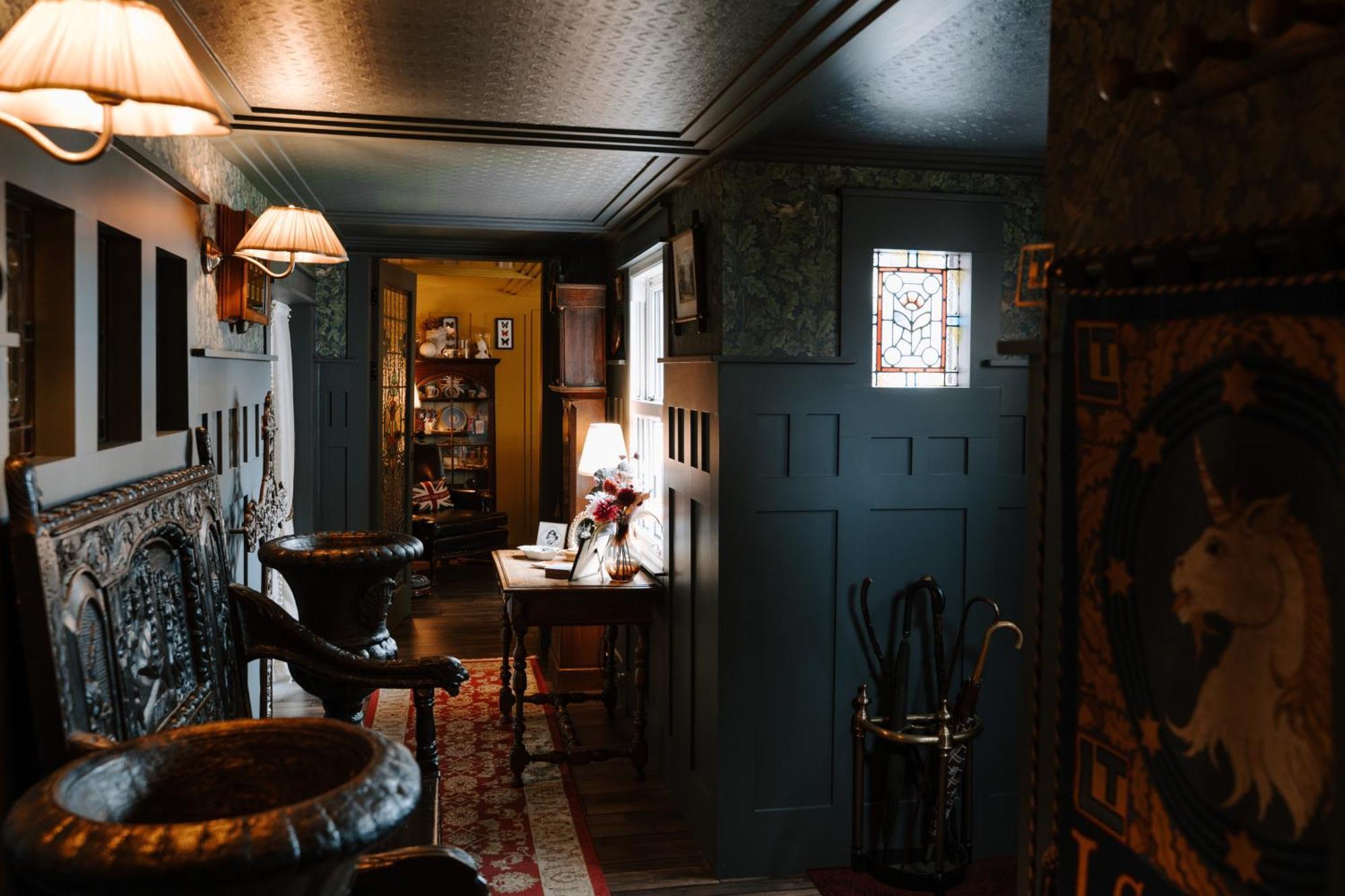 Sheddington Manor - 2 Bedroom Guest House & Cinema Belfast Exteriör bild